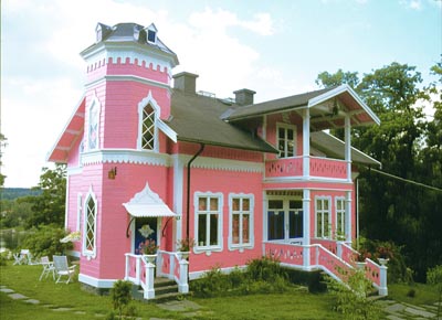 Nymålat hus